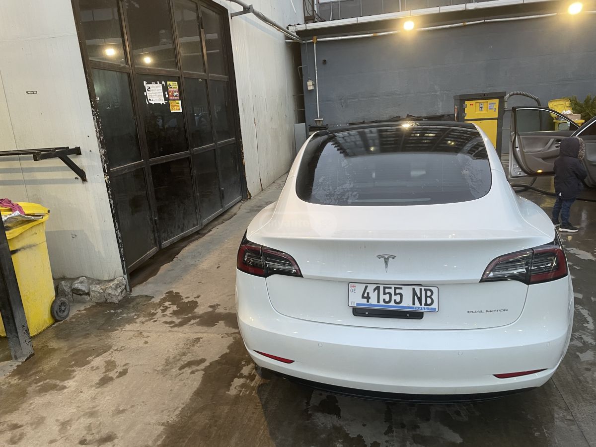 Tesla Long Range Dual motor — миниатюра 2