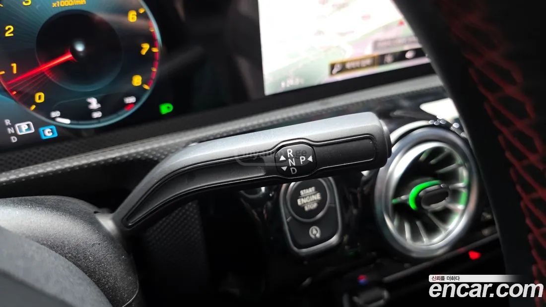 Mercedes-Benz CLA 35 AMG - фото 9