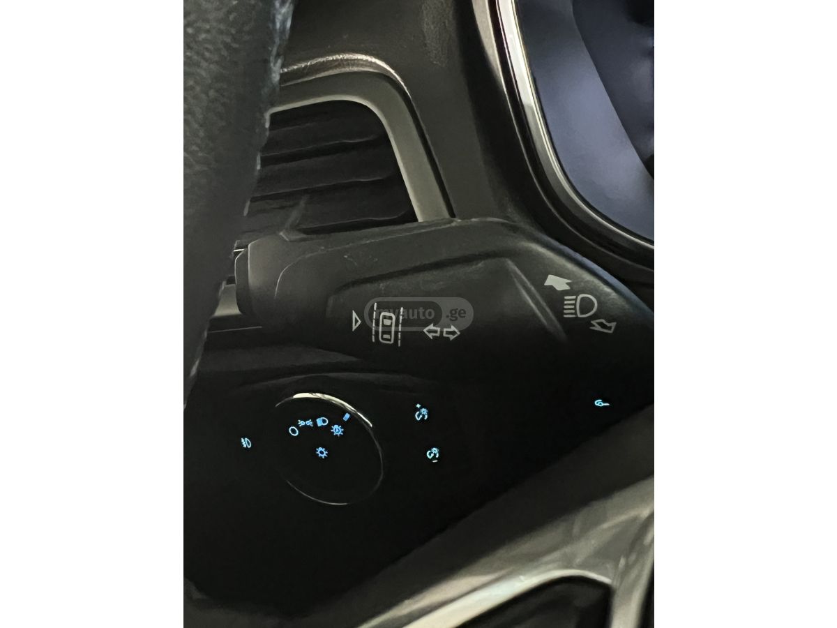 Ford Fusion - фото 10