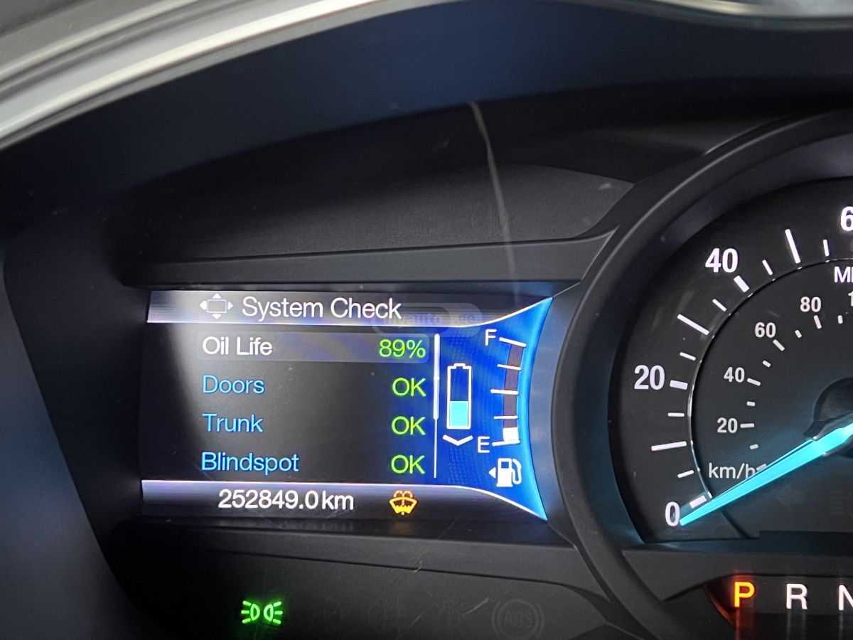 Ford Fusion - фото 12