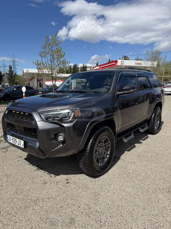 Toyota 4 Runner - фото 14
