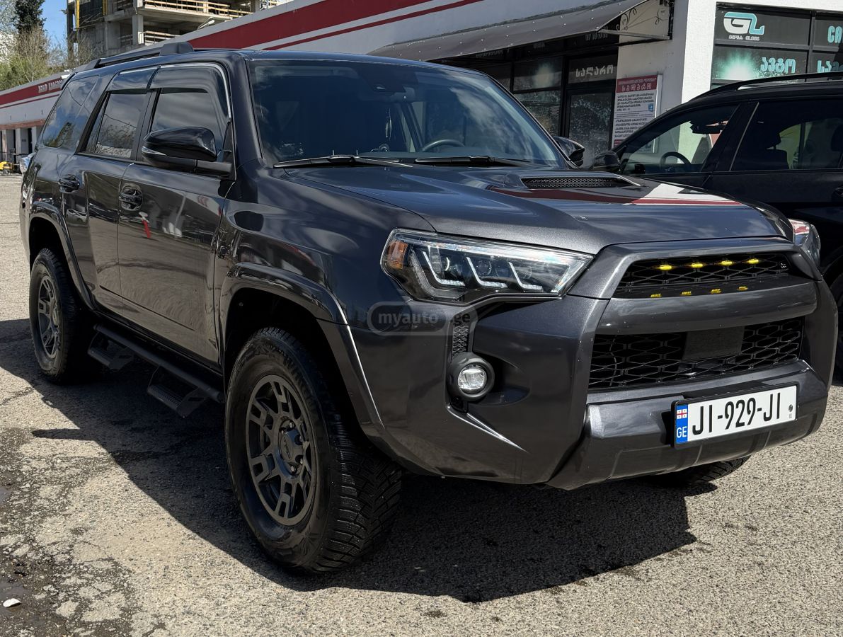 Toyota 4 Runner - фото 2