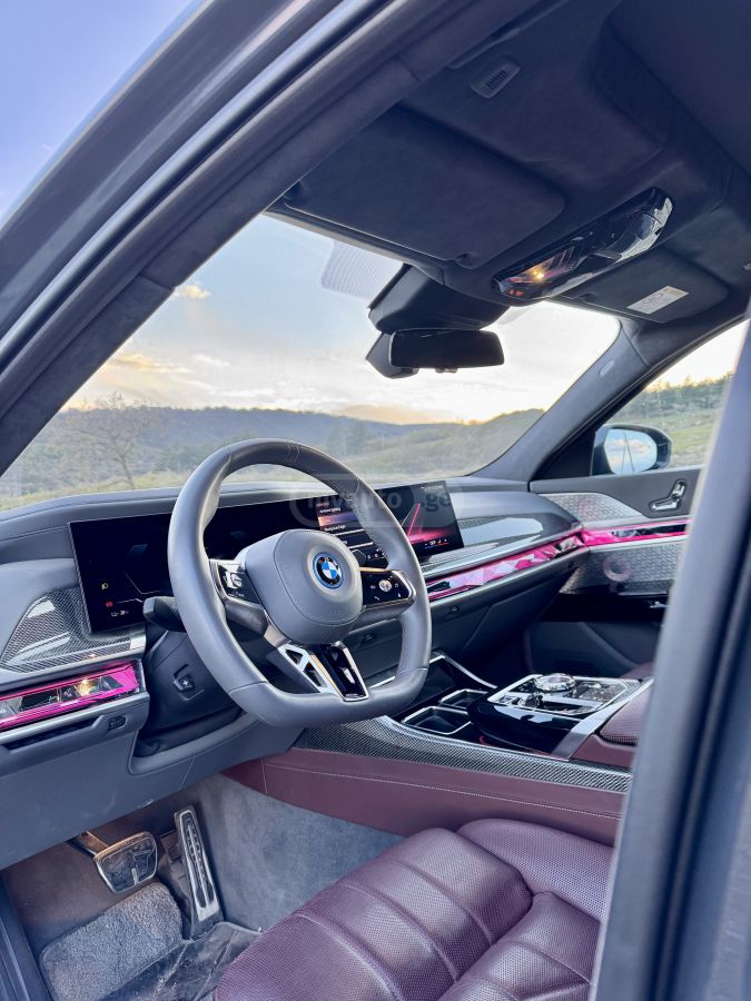 BMW I7 - фото 12