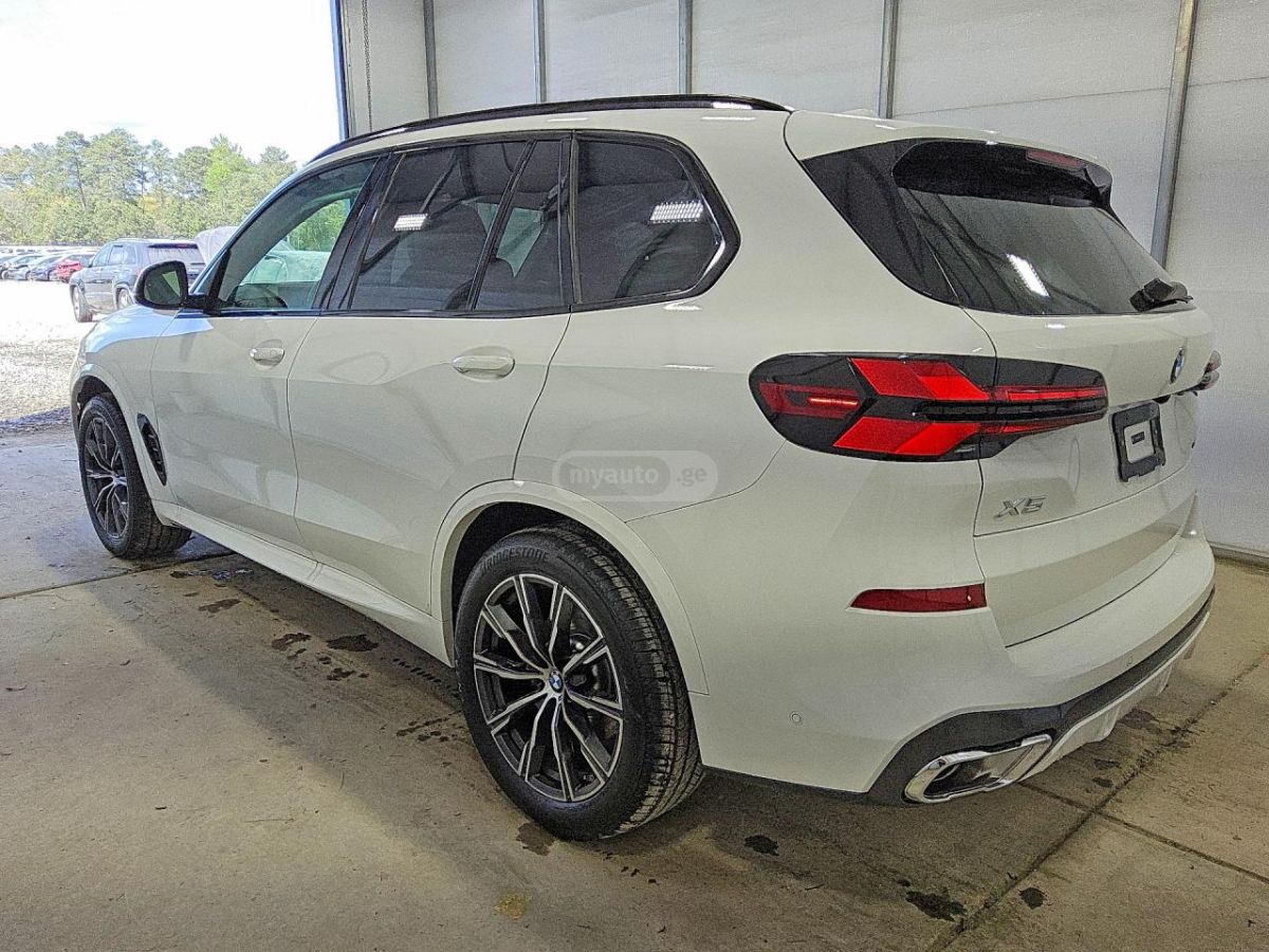 BMW X5 - фото 3