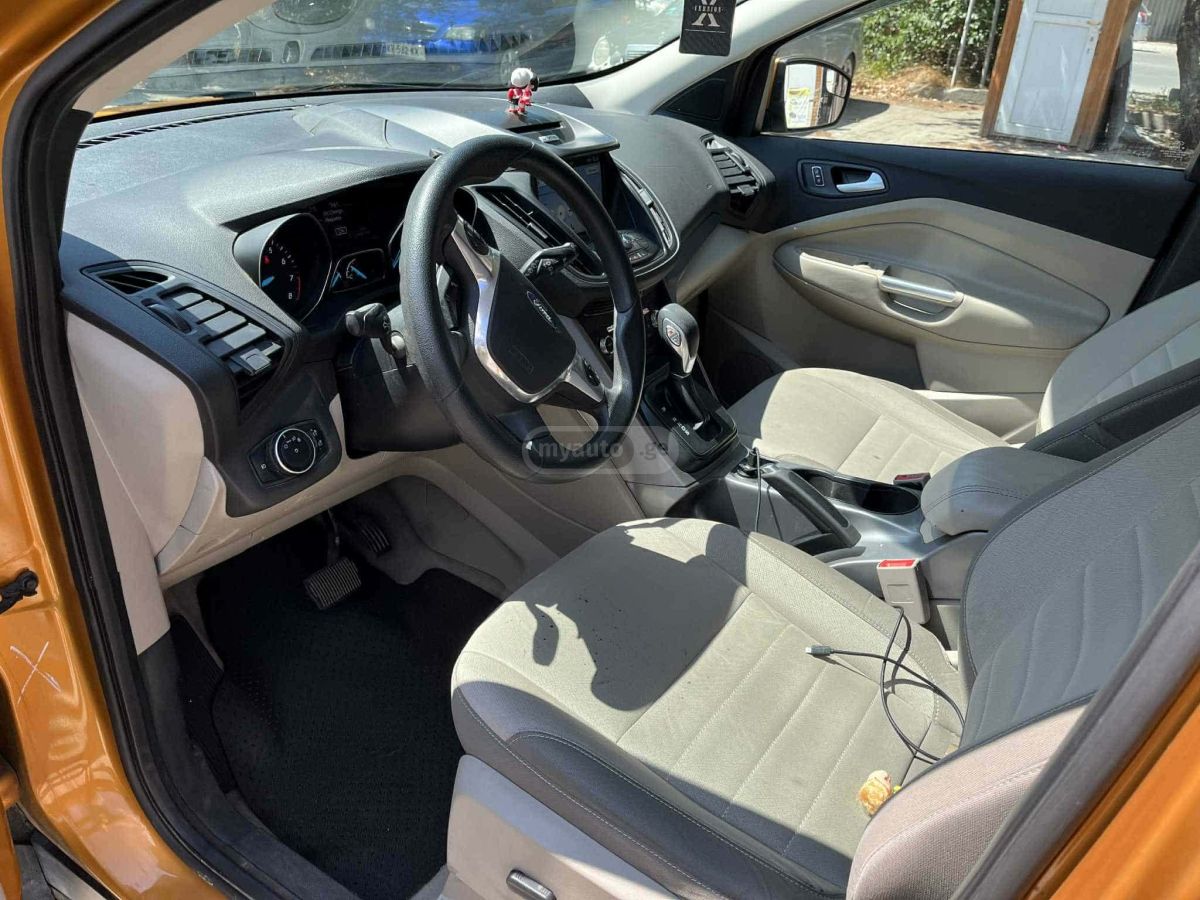 Ford Escape - фото 3