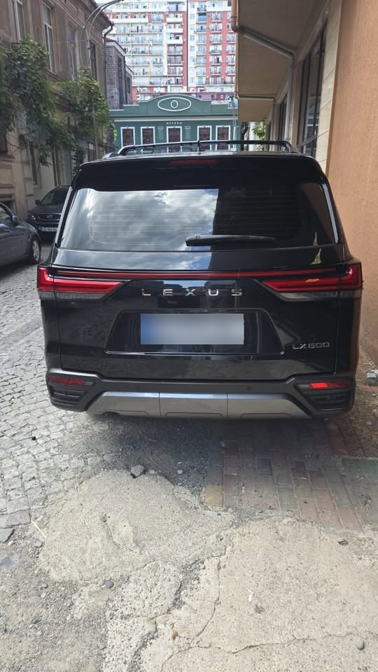 Lexus LX 600 - фото 6