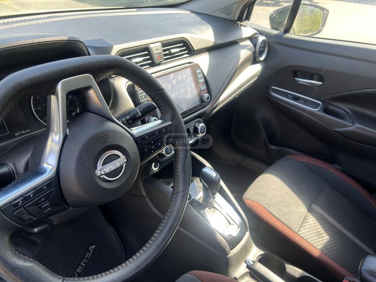 Nissan Versa 1.6 SV 4dr Sedan CVT 2024 — миниатюра 12