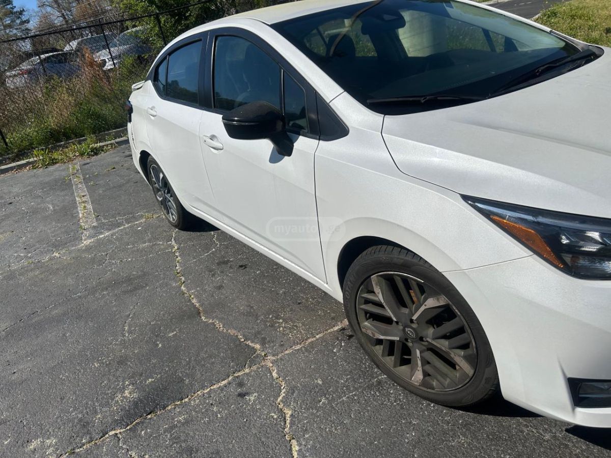 Nissan Versa 1.6 SV 4dr Sedan CVT 2024 — миниатюра 6