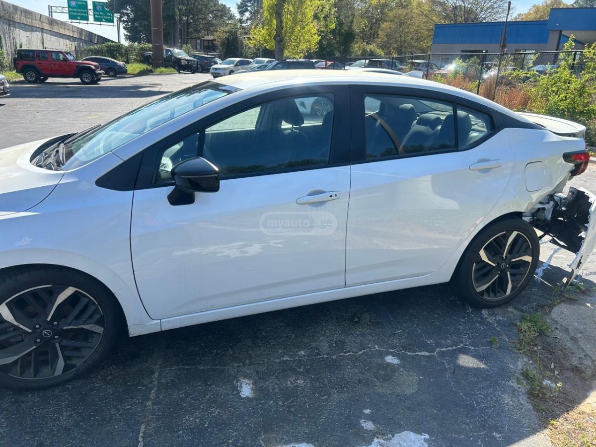 Nissan Versa 1.6 SV 4dr Sedan CVT 2024 — миниатюра 7