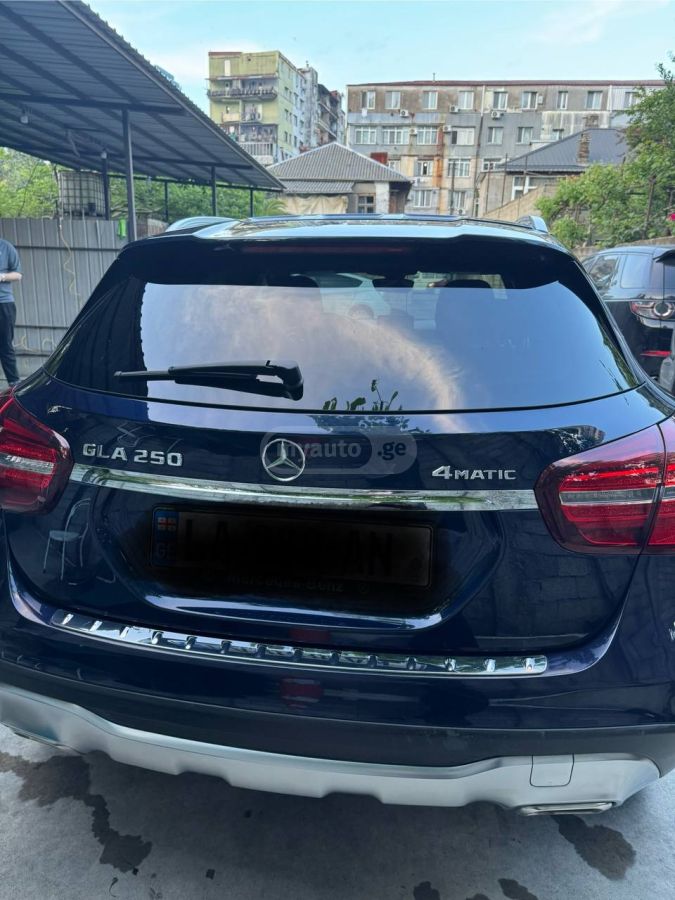 Mercedes-Benz GLA 250 - фото 7