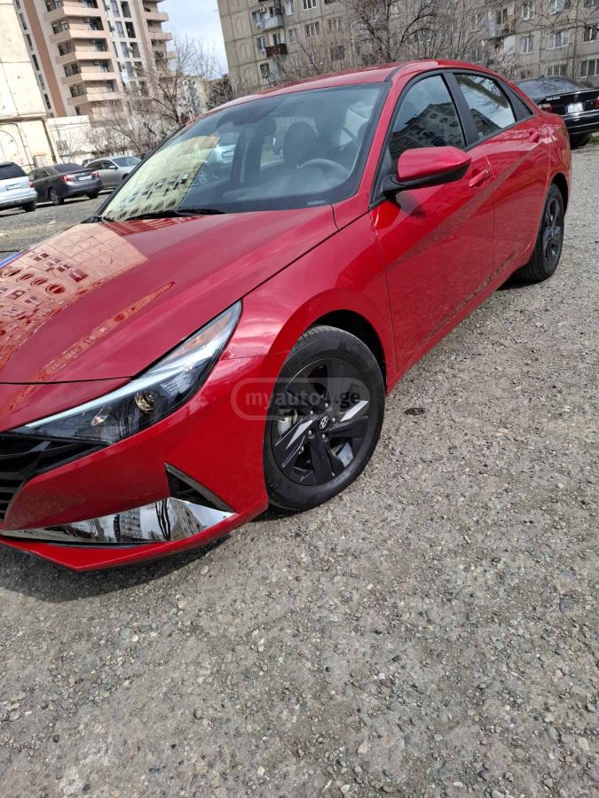 Hyundai Elantra - фото 2