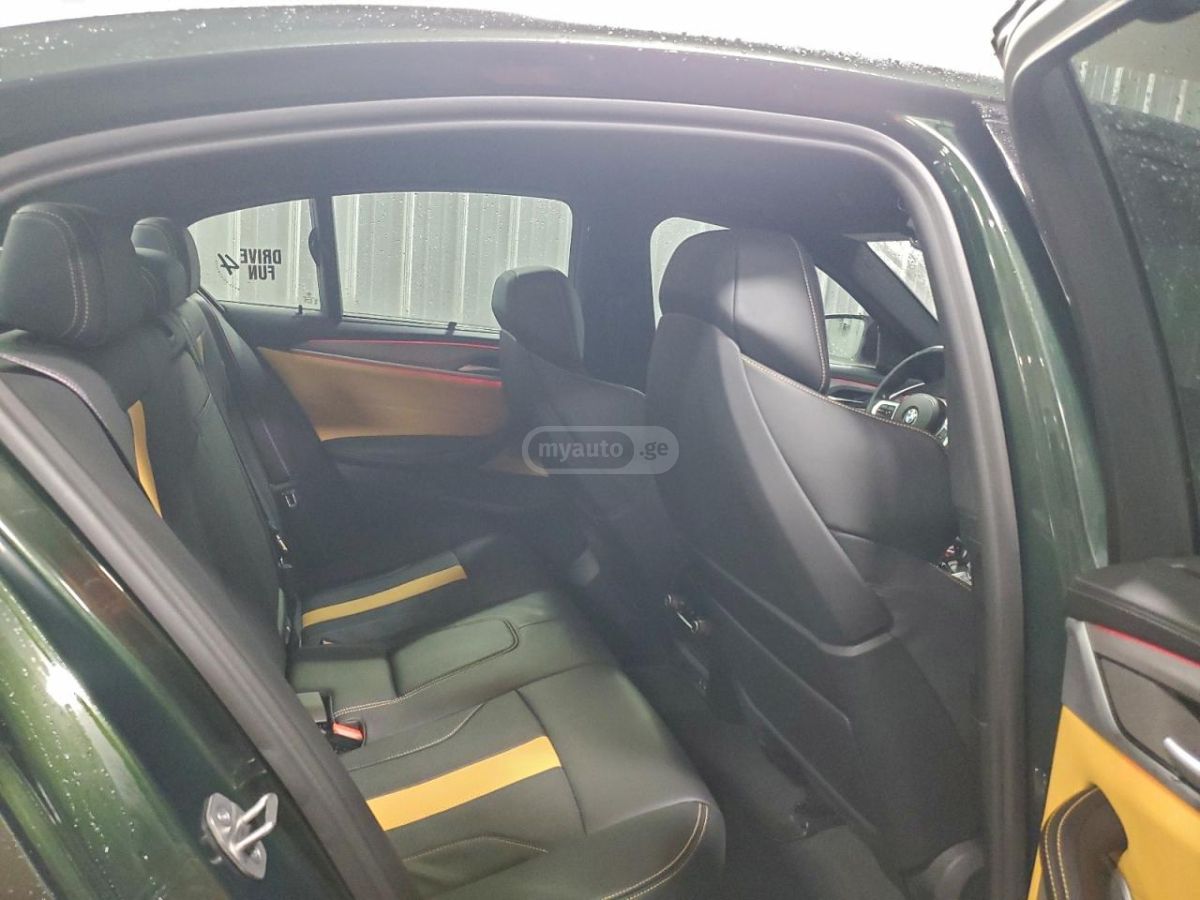 BMW M5 2023 — миниатюра 10