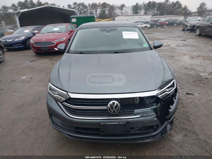 Volkswagen Jetta - фото 10