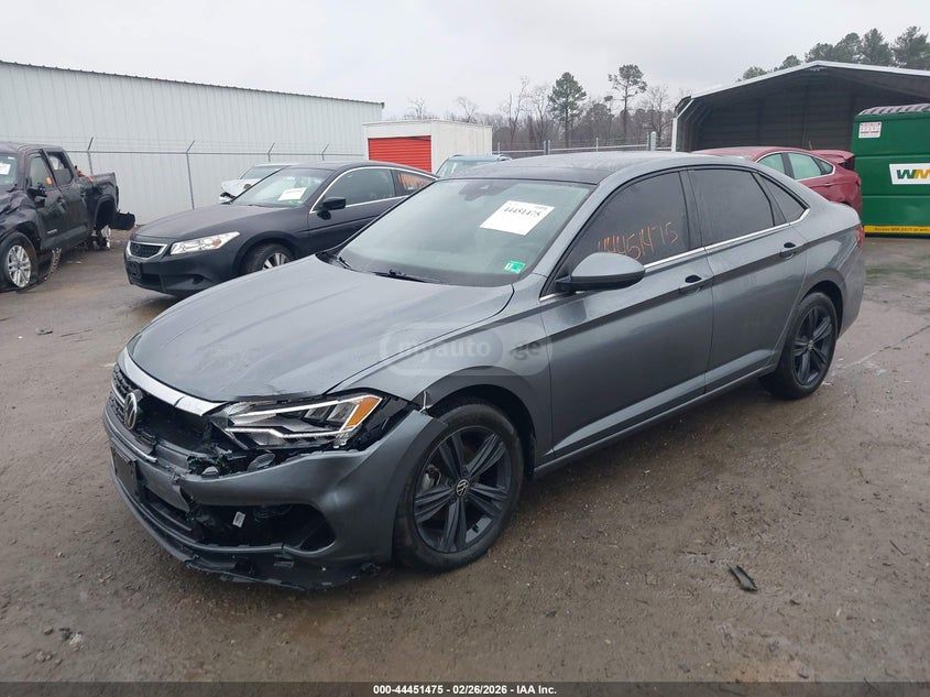 Volkswagen Jetta - фото 2