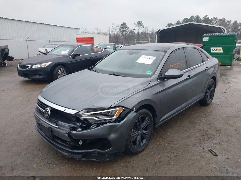 Volkswagen Jetta - фото 6