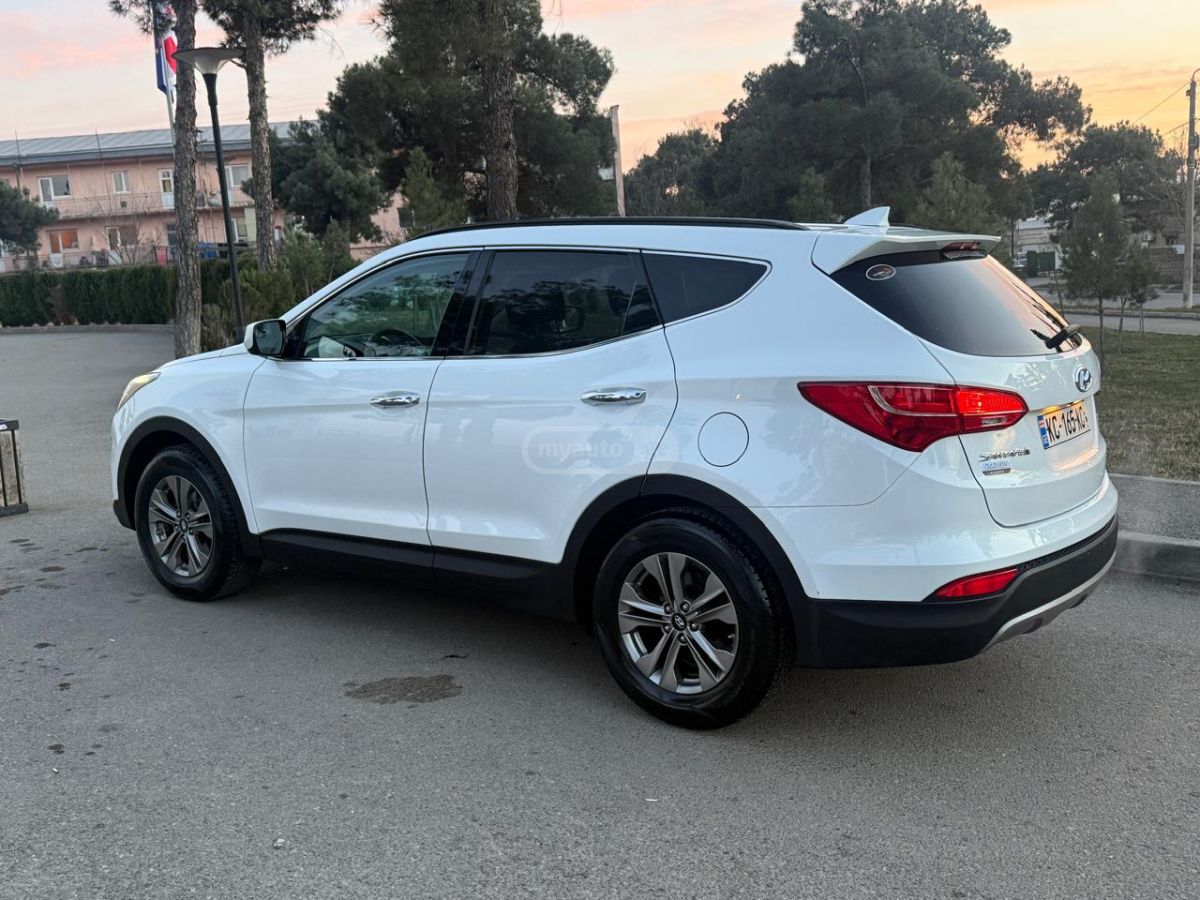 Hyundai Santa FE - фото 8