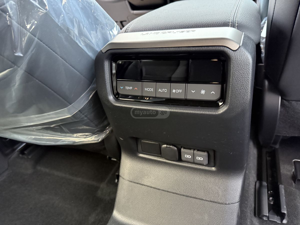 Toyota Land Cruiser Prado - фото 7