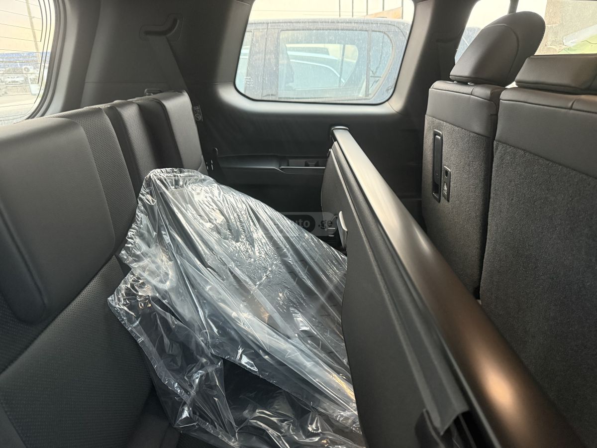 Toyota Land Cruiser Prado - фото 8