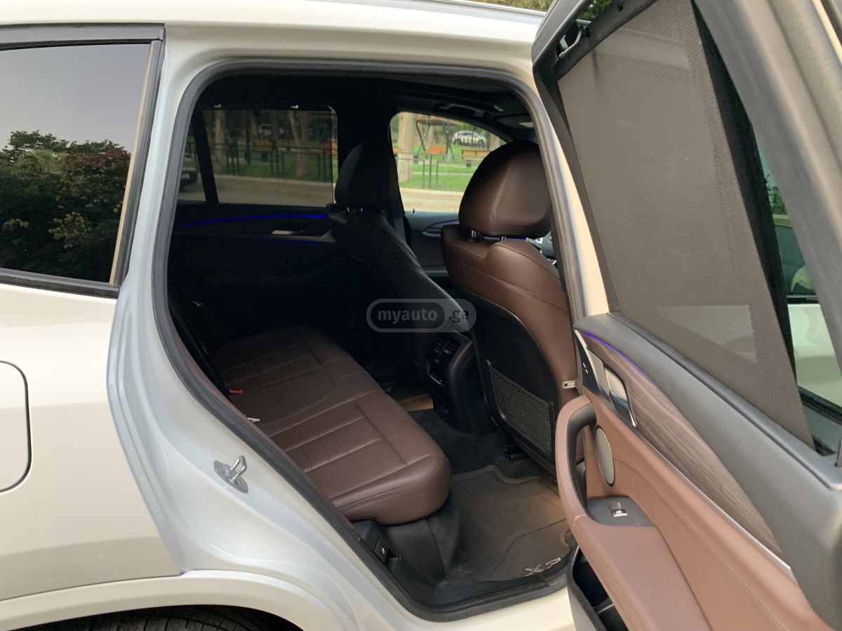 BMW X3 - фото 10