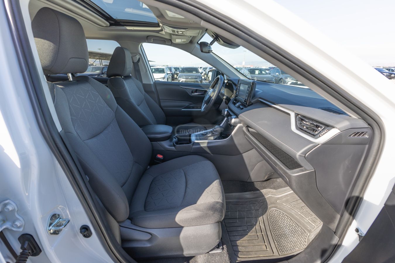 Toyota Toyota RAV4 — миниатюра 10