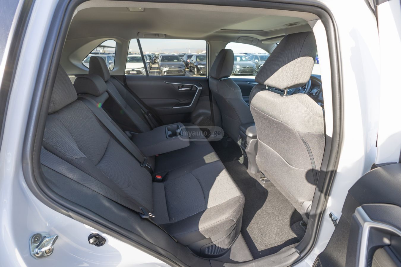 Toyota Toyota RAV4 — миниатюра 8