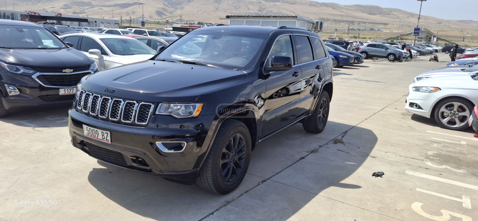 Jeep Laredo 4dr 4x4 Automatic — миниатюра 2