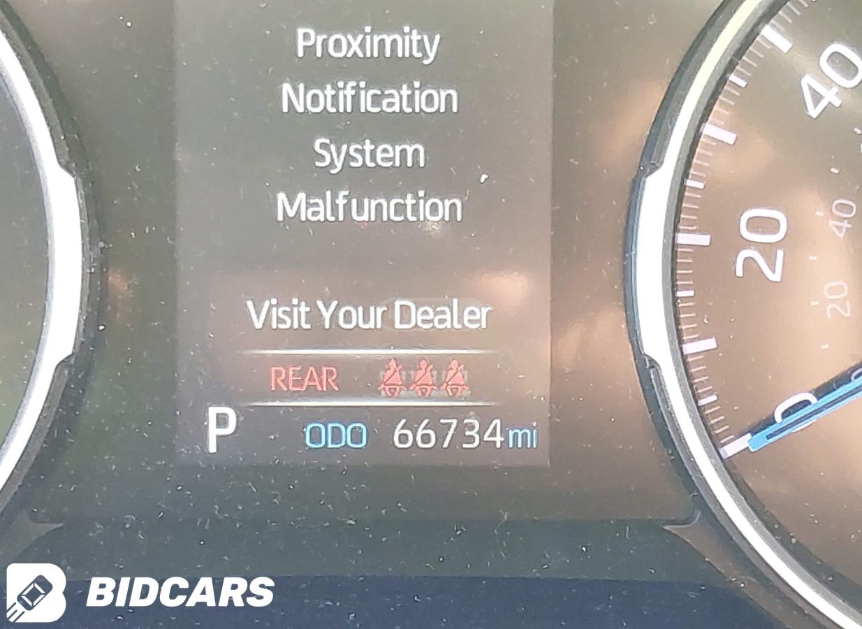 Toyota SE 4dr All-Wheel Drive CVT — миниатюра 10