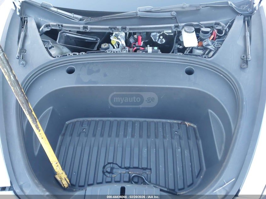 Tesla Long range Dual motor — миниатюра 10