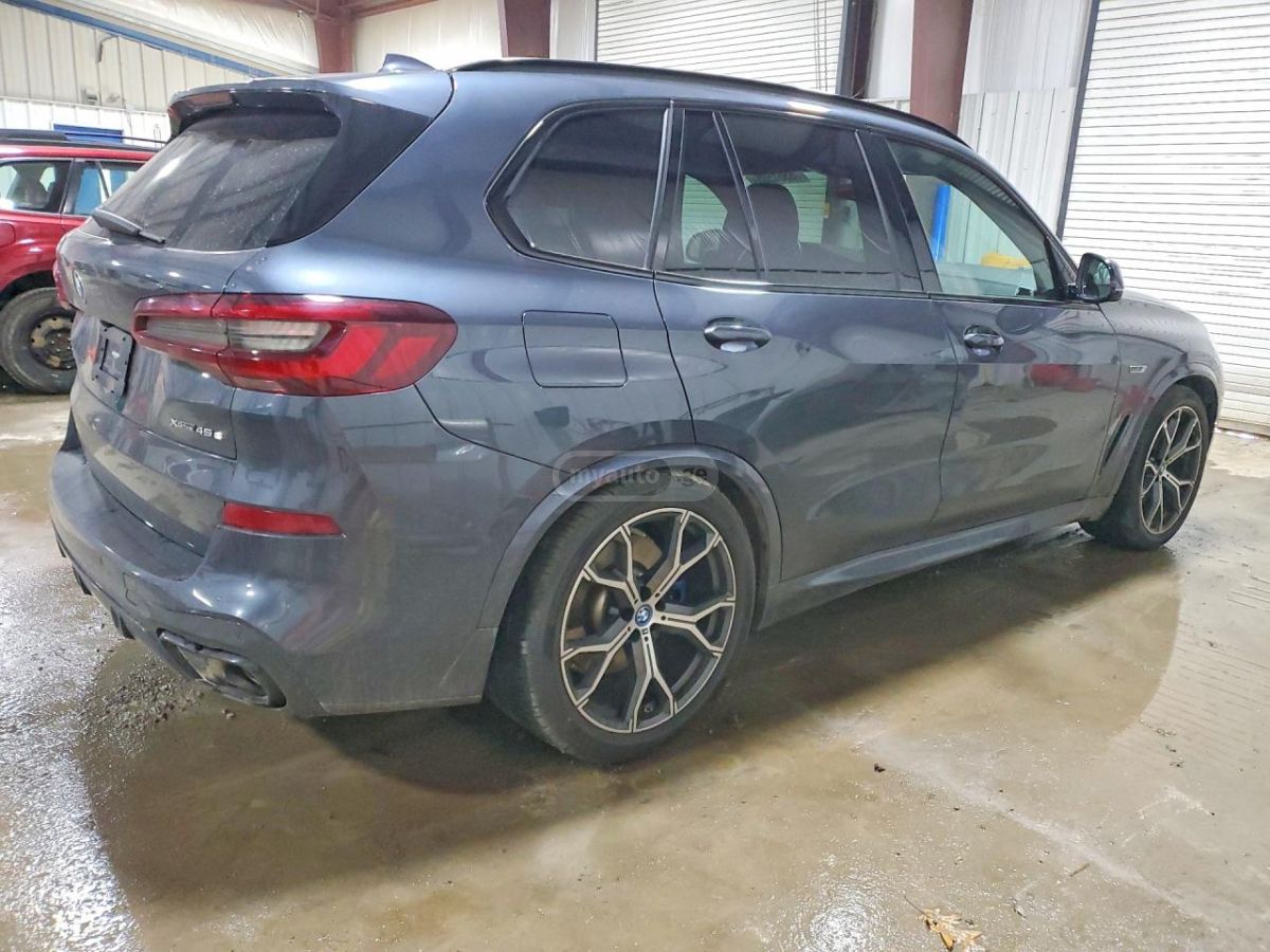 BMW X5 - фото 3