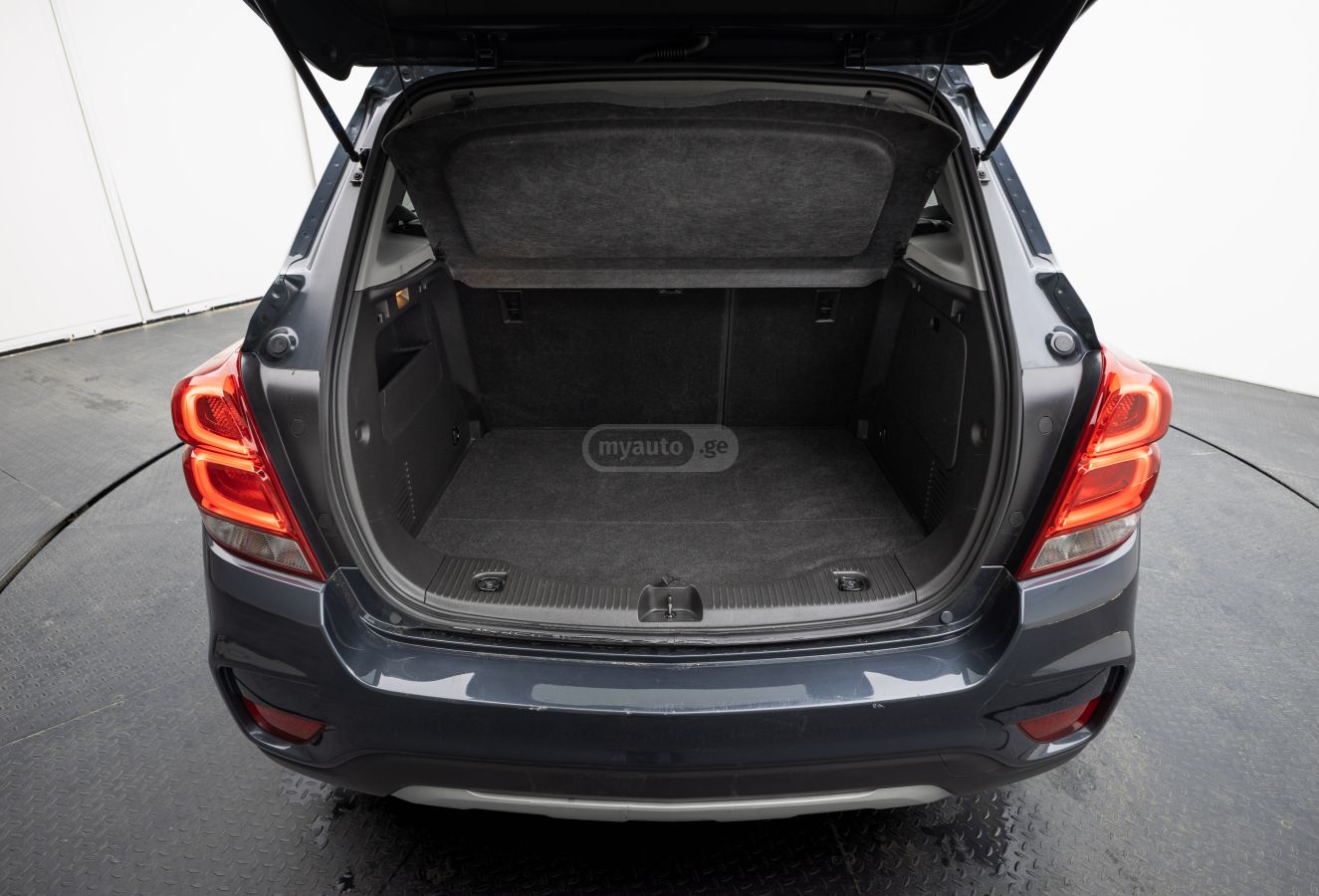 Chevrolet Trax - фото 7