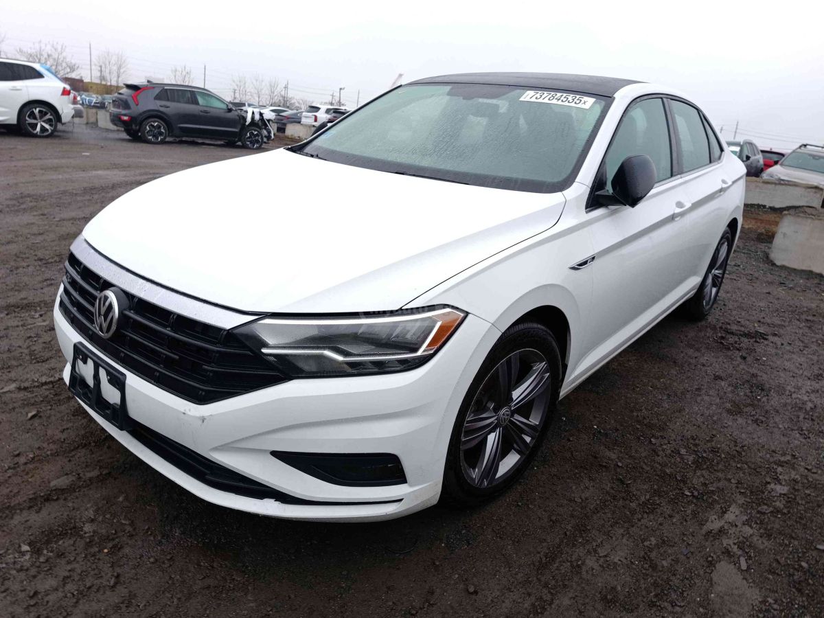 Volkswagen Jetta - фото 1