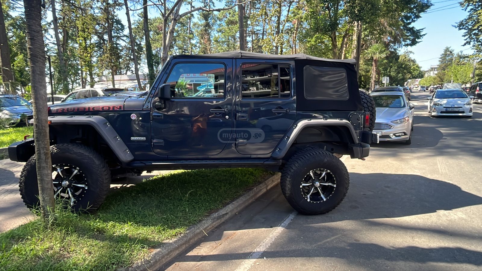 Jeep Wrangler - фото 1