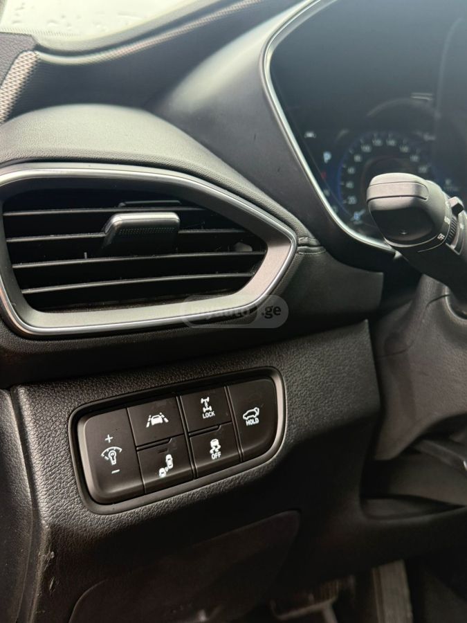 Hyundai Santa FE - фото 9