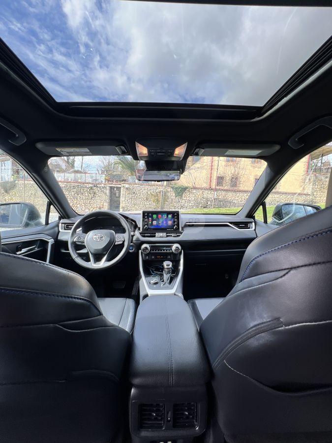 Toyota XSE 4dr All-Wheel Drive CVT — миниатюра 9