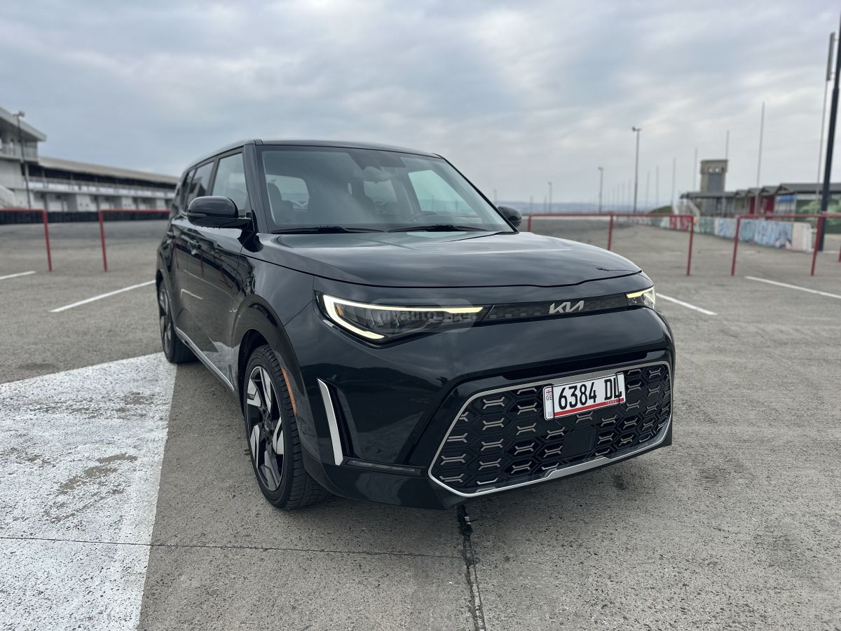 Kia Soul - фото 1