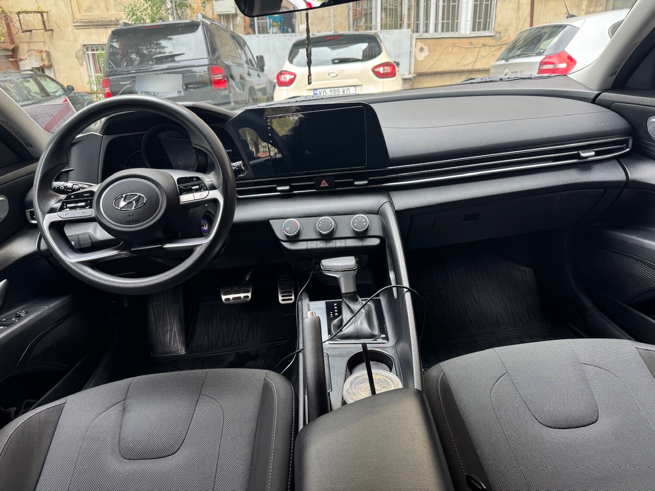 Hyundai Elantra - фото 7