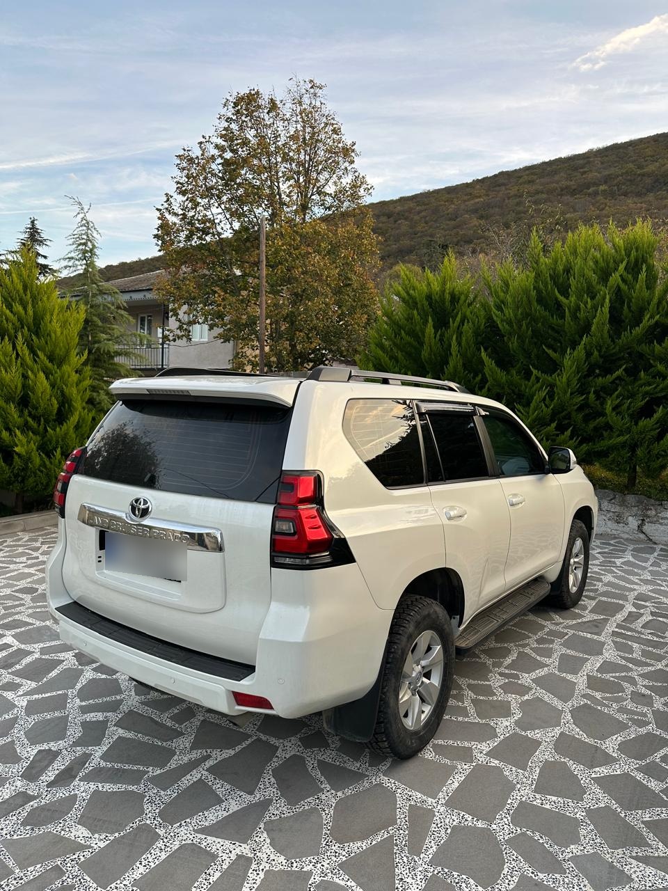 Toyota Land Cruiser Prado - фото 4