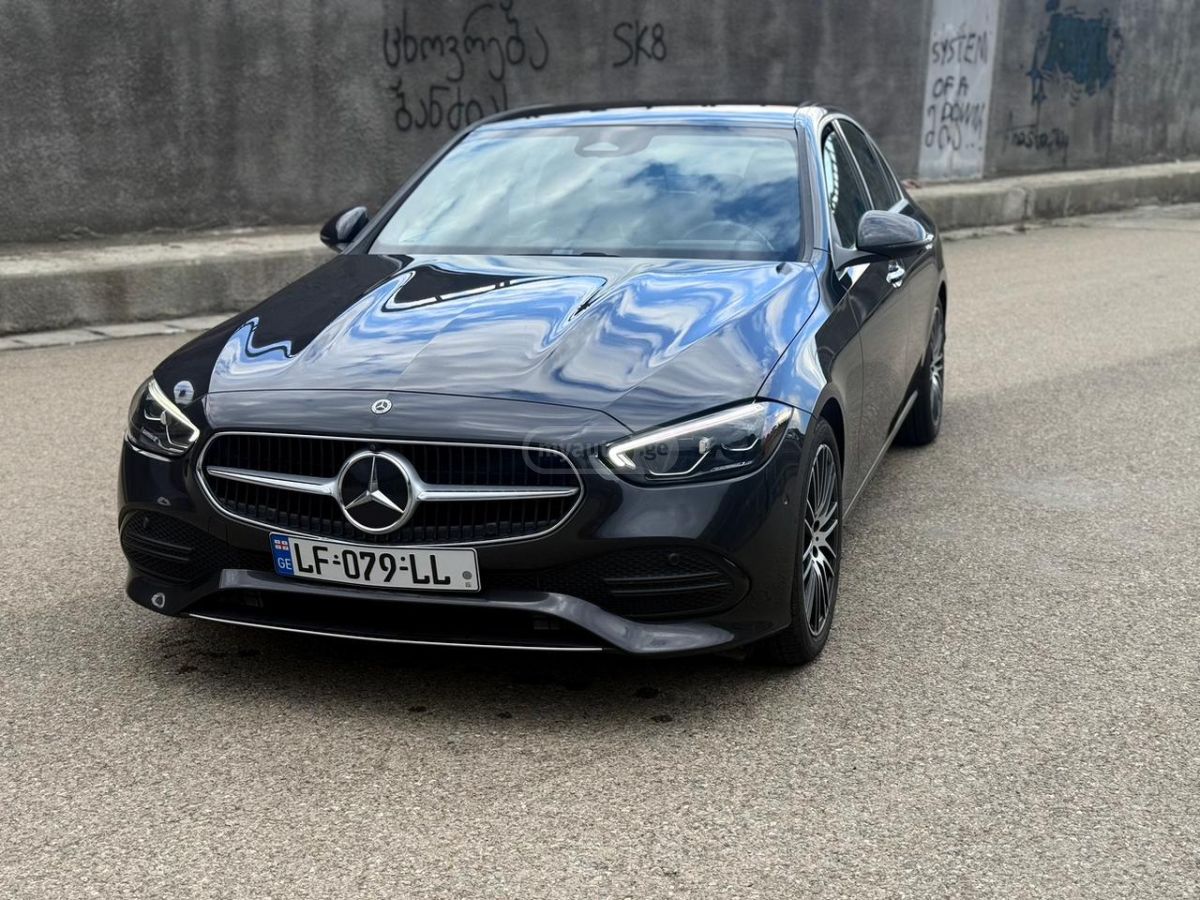 Mercedes-Benz C 300 - фото 1