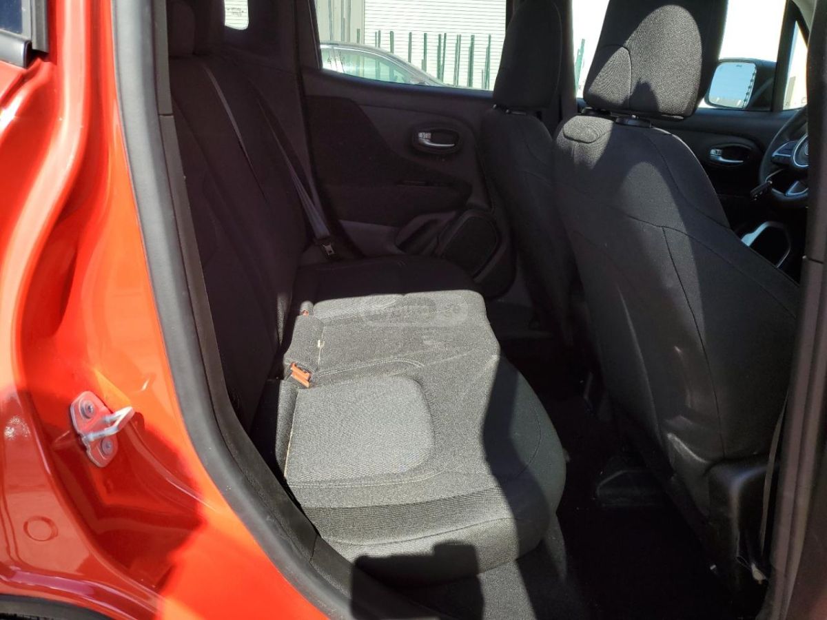 Jeep Renegade - фото 10