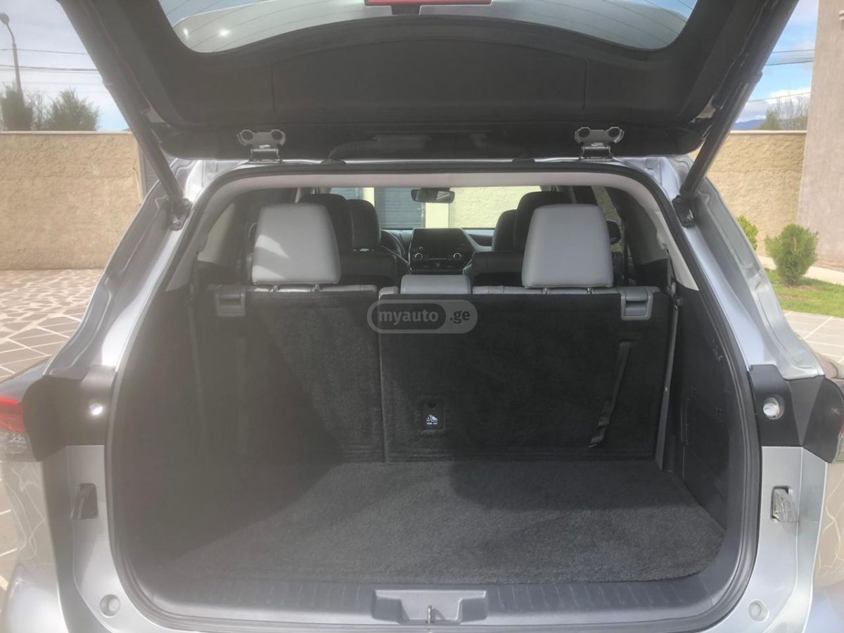 Toyota Highlander - фото 3