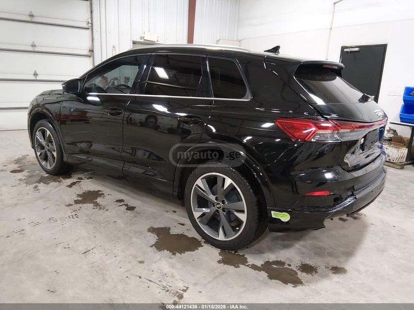 Audi Q4 E-Tron - фото 7