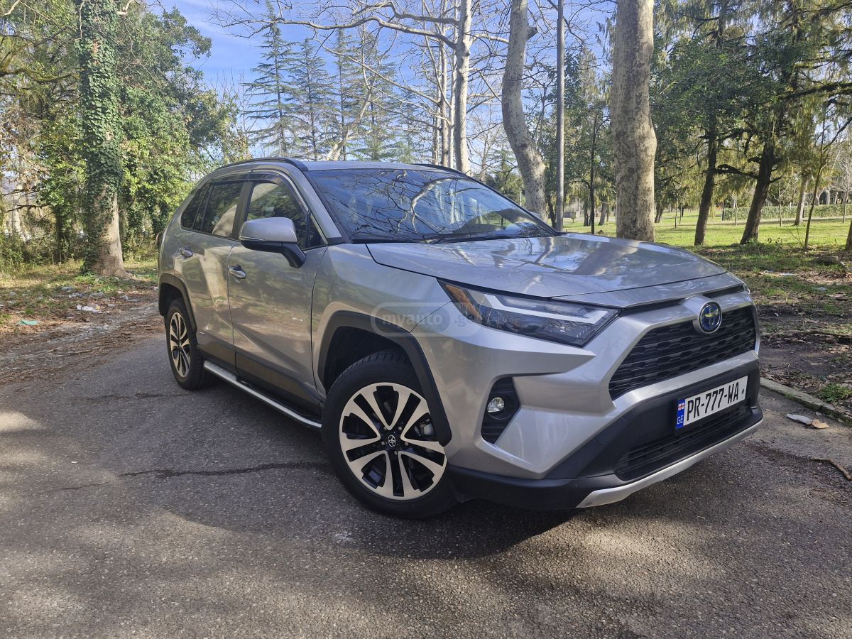 Toyota XLE Premium 4dr All-Wheel Driv — миниатюра 4