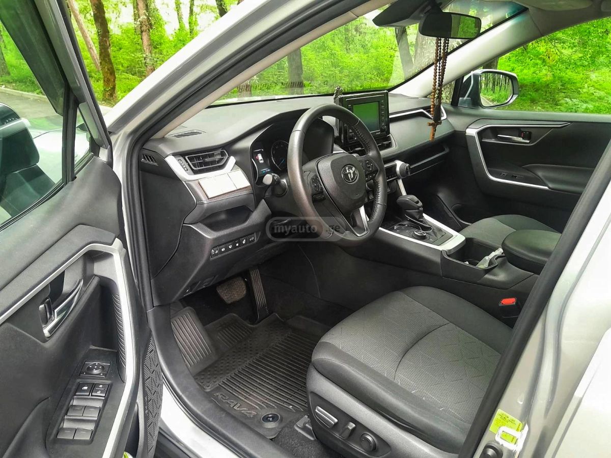 Toyota XLE Premium 4dr All-Wheel Driv — миниатюра 6