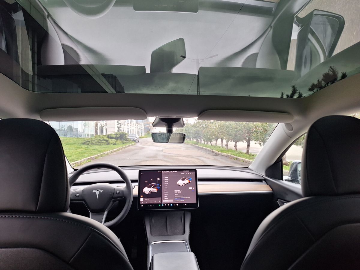 Tesla Model Y - фото 13