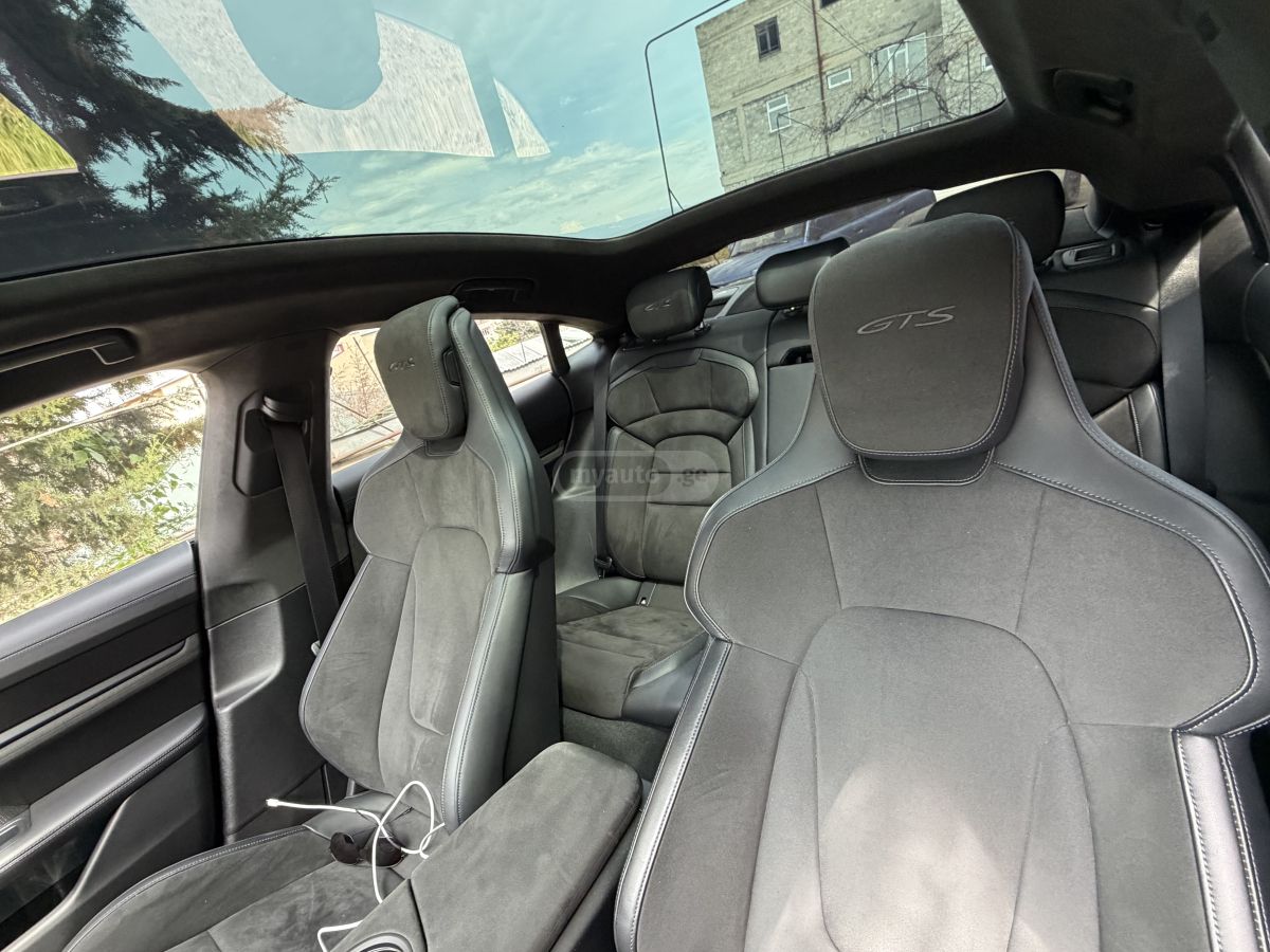 Porsche Taycan 4 S - фото 5