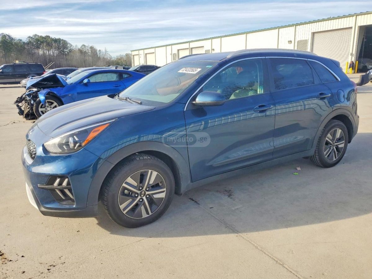 Kia Niro - фото 1