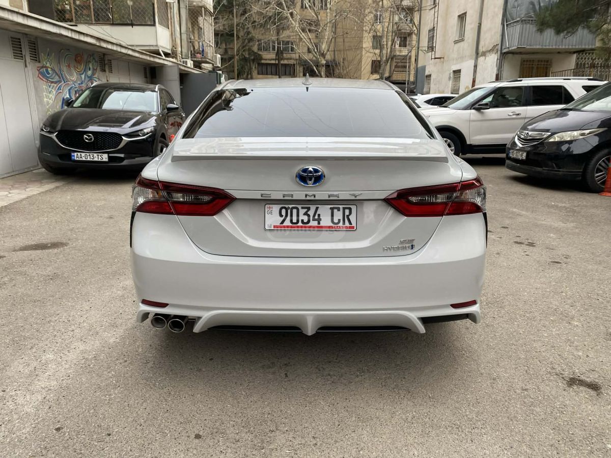 Toyota SE 4dr Front-Wheel Drive Sedan — миниатюра 5