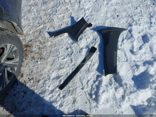 Subaru Premium 4dr All Wheel Drive CV — миниатюра 11