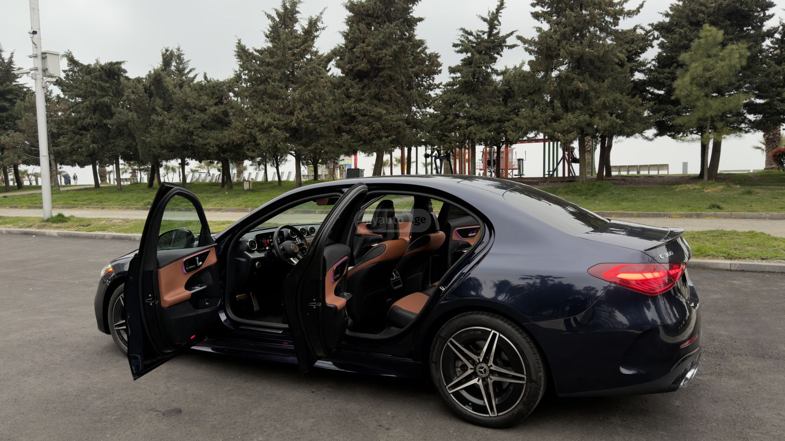 Mercedes-Benz C 300 - фото 11