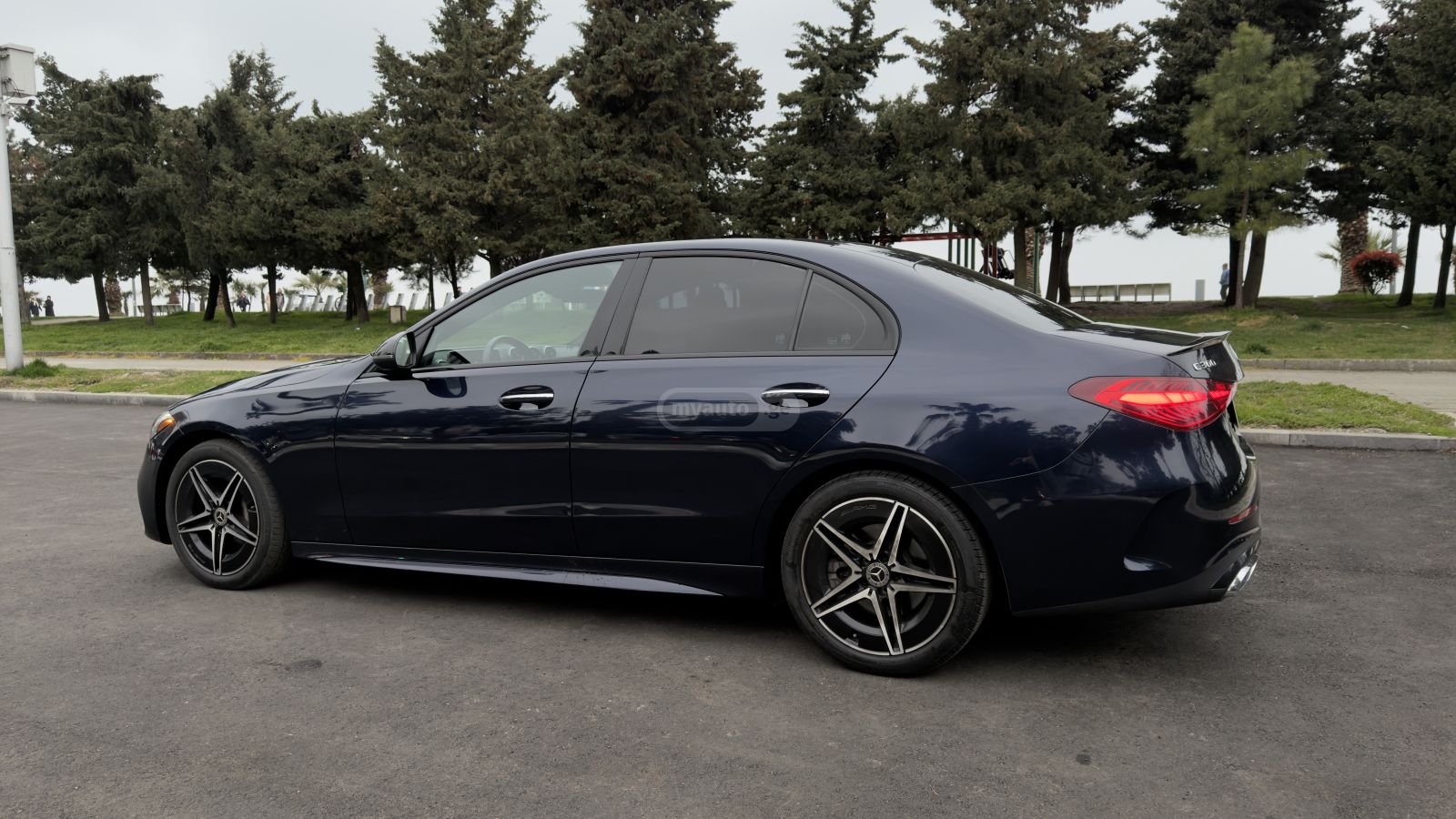 Mercedes-Benz C 300 - фото 6